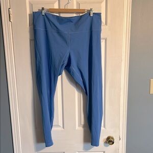 Blue Lululemon High-Waisted Cropped Leggings
